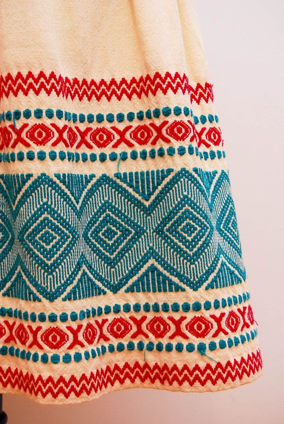 Vintage skirt detailing